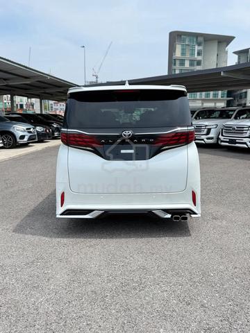 TOYOTA ALPHARD LATEST Z 2.5 TEAMMATE FAMiLY MPV - 3