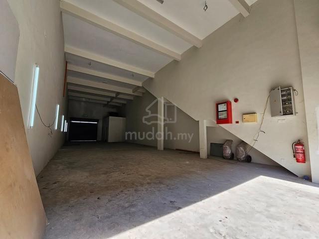Kesas 32 Shah Alam 2 Storey Link Factory 24x87 100 AMP Ceiling 22ft 1