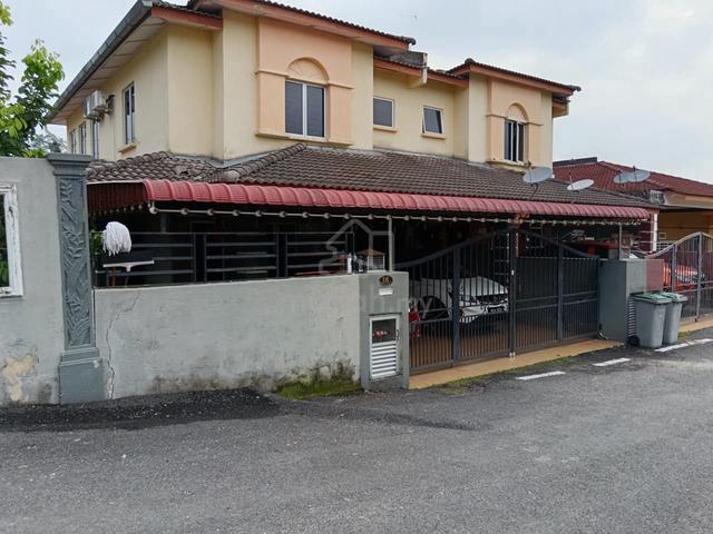 Teres Dua Tingkat Taman Permata, Tampin, Negeri Sembilan Melaka 1