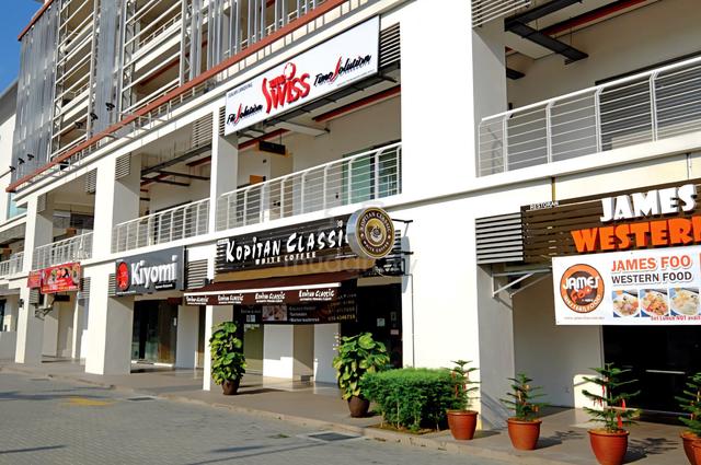 HOT! ELITE AVENUE( ground floor) Bayan baru (mainroad ) 1