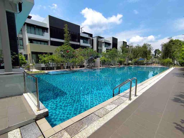 [-40%] Town House in Residensi Ledang 1