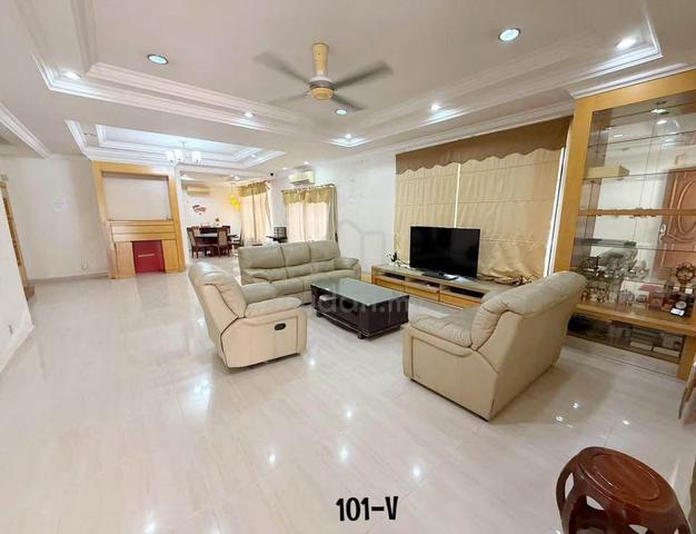 Bandar Botanic, Klang  2 Storey Semi-D (Approx 40x105) Renovated 1