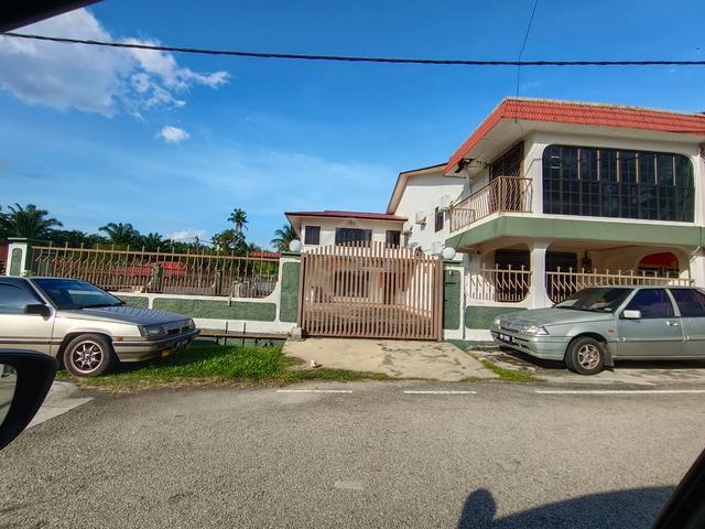 Tangkak Taman Sri Ledang double storey corner lot low cost house 1