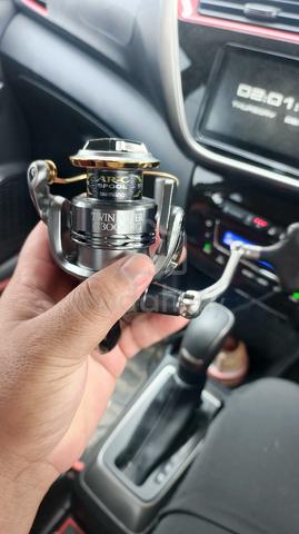 Shimano TWINPOWER C3000HG 2011 - photo 2 of 3