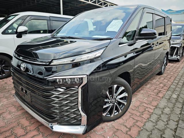 [ P/BOOT 4CAM HUD ] 2023 Toyota VOXY 2.0 S-Z 5A - 1