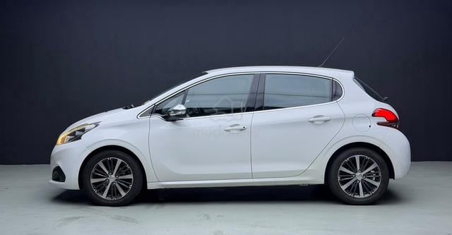 ORI-2018 Peugeot 208 1.2 PURETECH FL (A) 5DOOR HB - 5