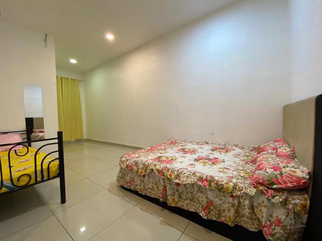 Room Rental Single & Sharing Low Deposit Tiram JB 1