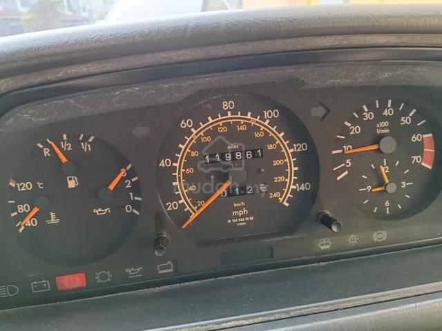 1989 Mercedes Benz 230 2.0 W114 (A) - 5