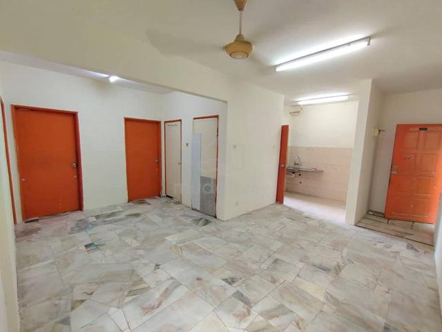 Alpinia Abadi Apartment 1