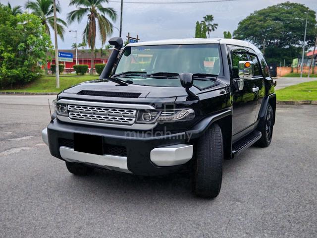 2011 Toyota FJ 4.0 CRUISER (A) 4WD Premium Grade - 2