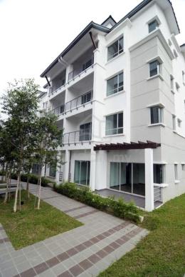 Bayan Villa, Seri Kembangan 1