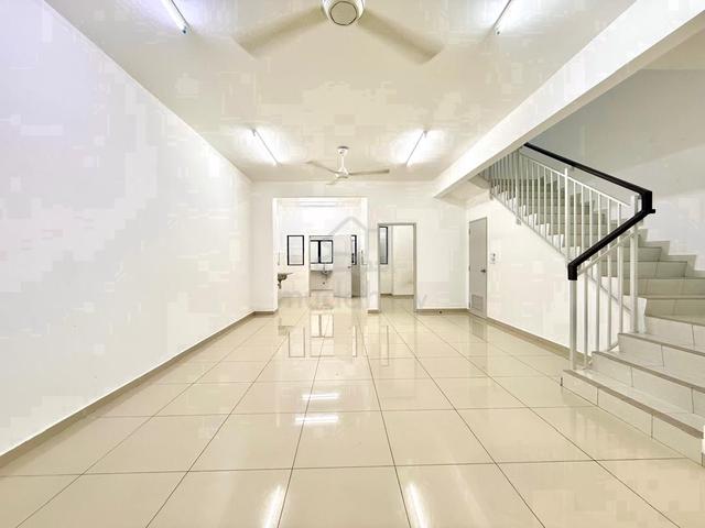 20X70 Setia Alam Bywater Setia Utama 3 2sty Basic Unit For Rent 1