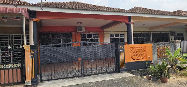 RUMAH UNTUK DI SEWA TAMAN SEROJA JERANTUT (Direct Owner) 1