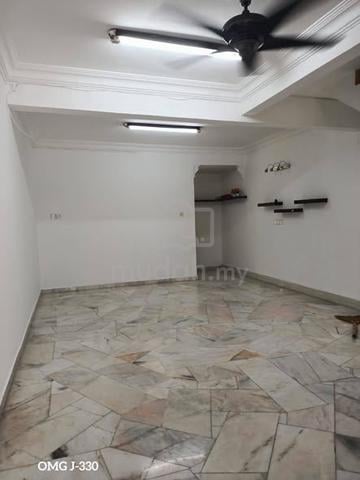 Taman Sentosa Yusuf Shahbudin Klang Double Storey House Renovated Unit 1