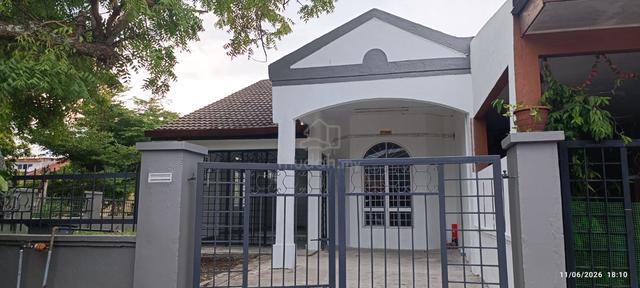 1-storey Terraced House, Corner lot in Desa Cempaka , Nilai. 1
