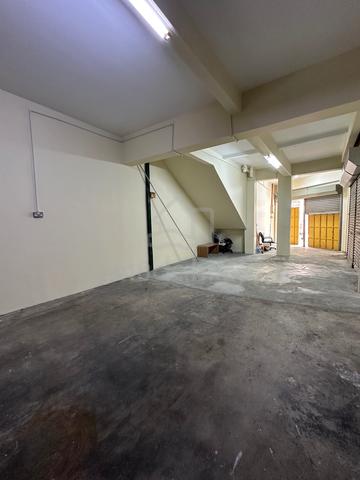 Corner Shop Port Klang double storey New Painting 1