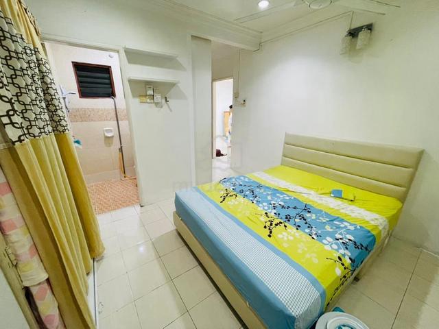 Serina Bay 5