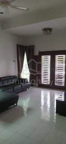single storey detached house for rent 1