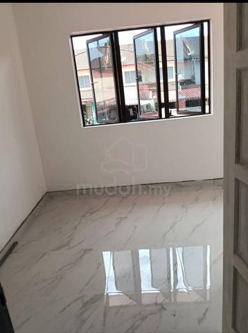 Skudai Taman Bukit Mewah Jalan Mewah Ria L.M.Cost Double Storey House 5