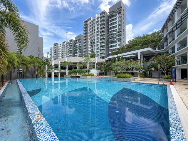 Aura Residence 1