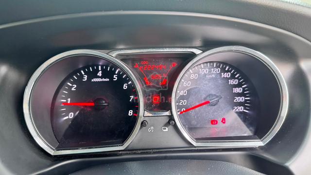 2015 Nissan GRAND LIVINA 1.8 CLASSIC/COMFORT - 5