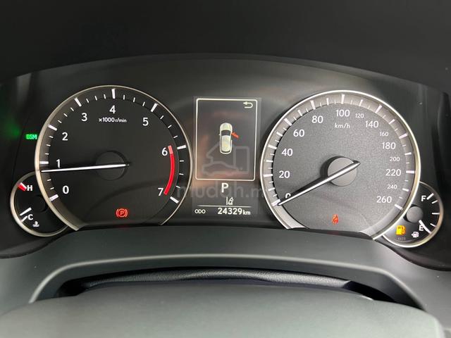 Lexus RX300 TipTop Condition Low Milage - 4