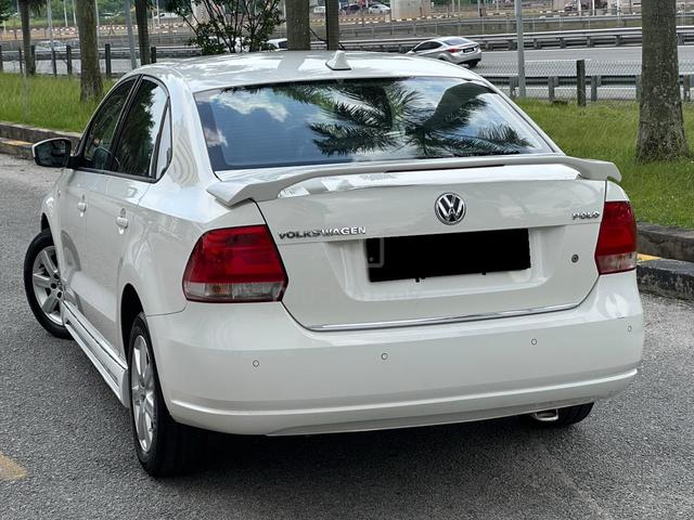 2016 VOLKSWAGEN POLO 1.6 SEDAN FACELiFT BODYKIT - 2