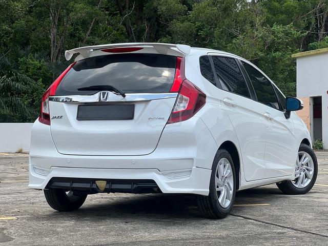 2021 Honda JAZZ V 1.5L (A) 5 yrs wrty low mileage - 2