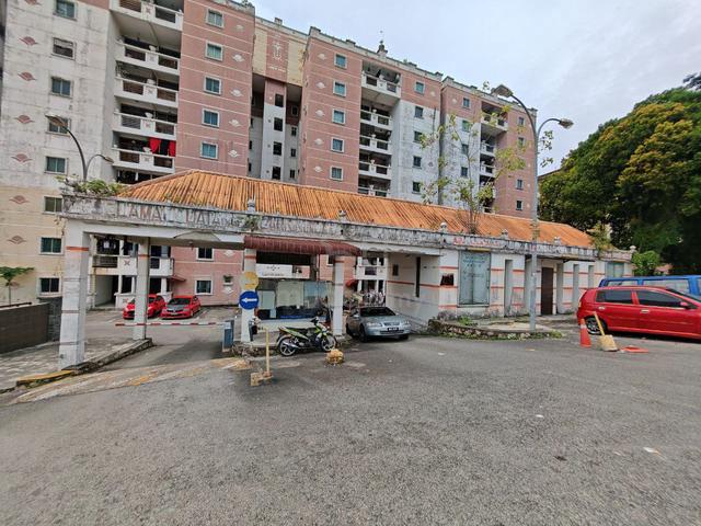 Larkin Indah Apartment 1