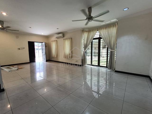 Linked Bungalow Taman Kingfisher Sulaman For Sale 3
