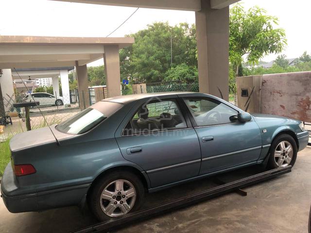 Toyota Camry 2.2 Auto 2001 - 2