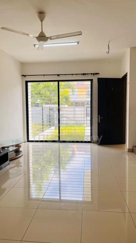 Bandar Mahkota, Banting - Spacious 4-Bedroom House for Rent. 1
