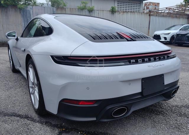 2025 Porsche 911 Carrera 3.0  - 2