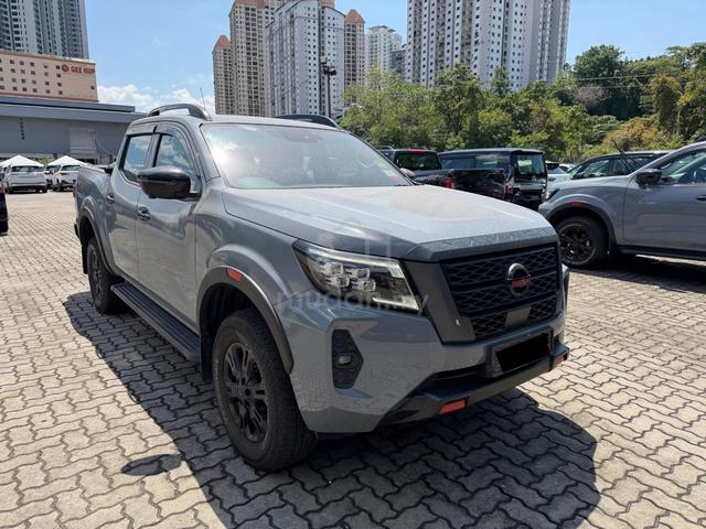 2023 Nissan NAVARA 2.5 PRO-4X Co. Pre-Owned LowMil - 1
