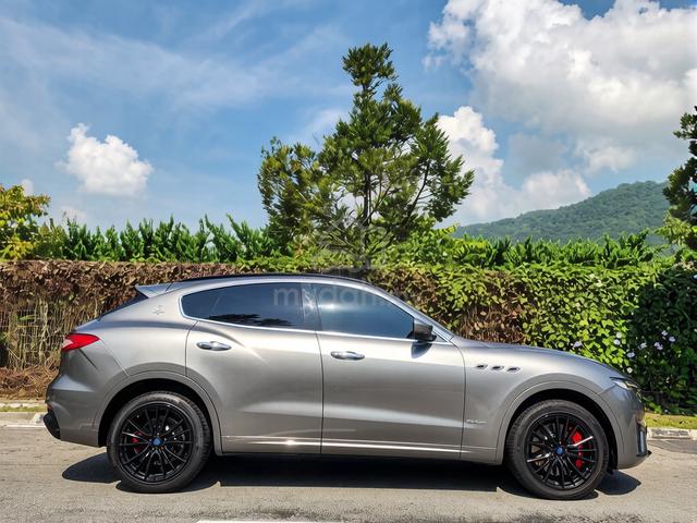 MASERATI LEVANTE S Gransport (A) SQ4 MY19 1Owner - 2