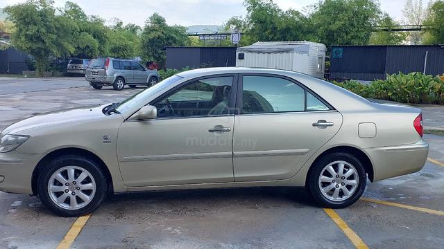 2004 Toyota CAMRY 2.4 V (A) - 3