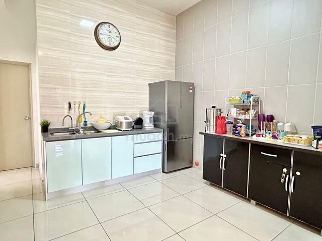 Kempas Utama 2.5-Storey Cluster for Sale Kempas Indah Setia Tropika 3