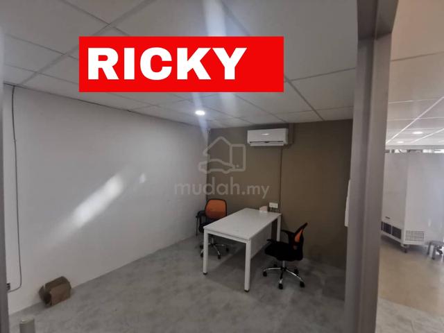 Shop Rent at Southbay Plaza First Floor Big Unit Premier Location 4