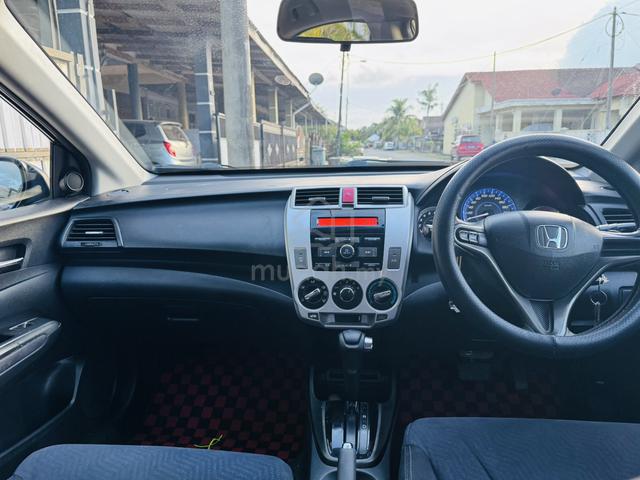 2014 City GM2 Facelift 1.5 E (A) Honda - 5