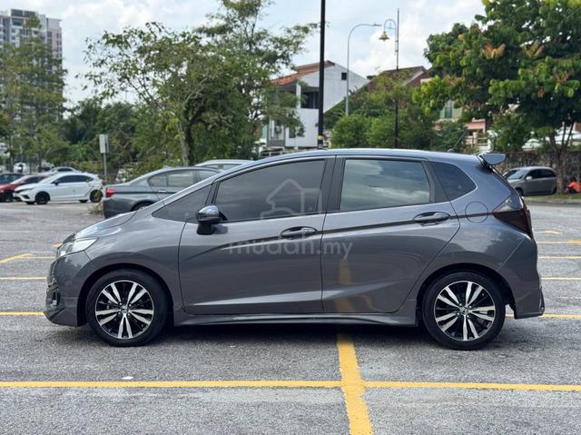 Honda JAZZ V 1.5L (A) FULL LOAN / TIPTOP CONDITION - 4