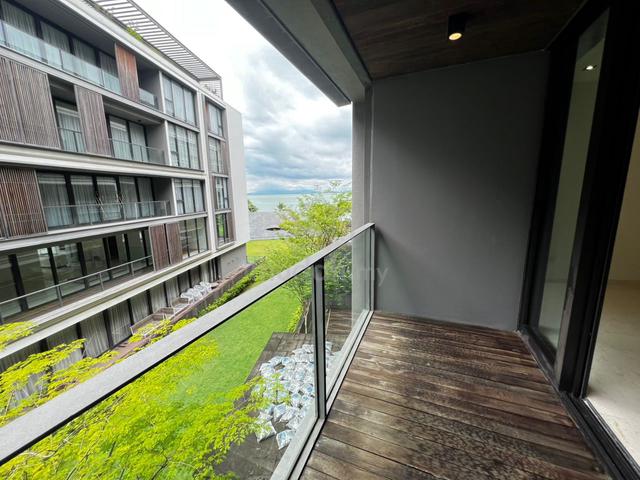 The Shorefront 1