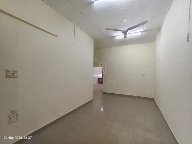 Single Storey House Jalan Camar Taman Perling Partial Renovated CIQ 1