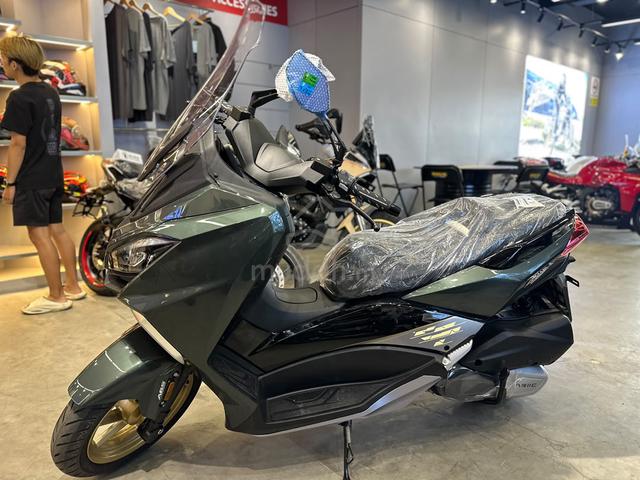 Carousel Image