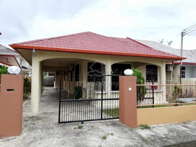 Single Storey Semi Detached at Pujut 7 Miri 1