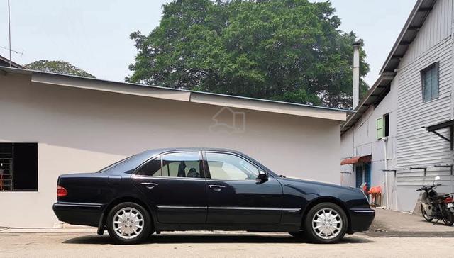 1997 Mercedes Benz E280 CLASSIC (CKD) 2.8 (A) - 4