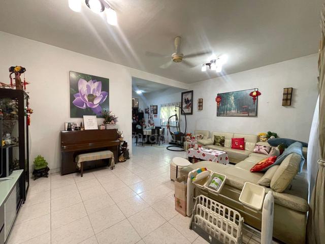 Tmn Tasik Indah, 3 Sty, Endlot more window and brighter, Below Market 1