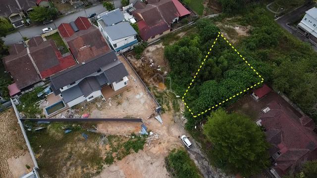 Tanah Lot Individu 7309sqft (64'x 110') di Sungai Merab Putra Hillview 1