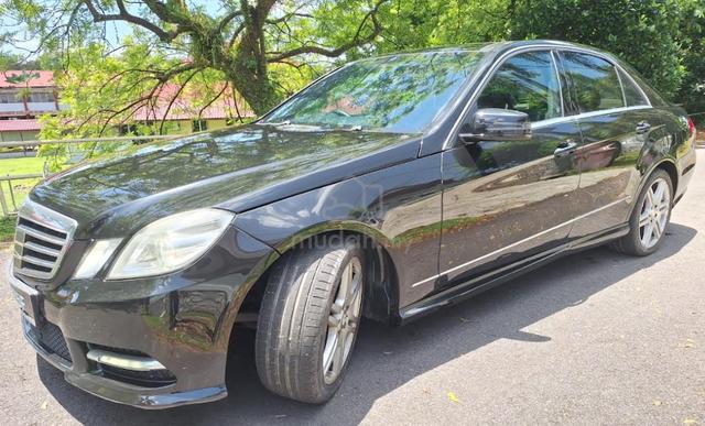 Mercedes Benz E250 AMG (A) Blacklist Fulloan Malay - 1