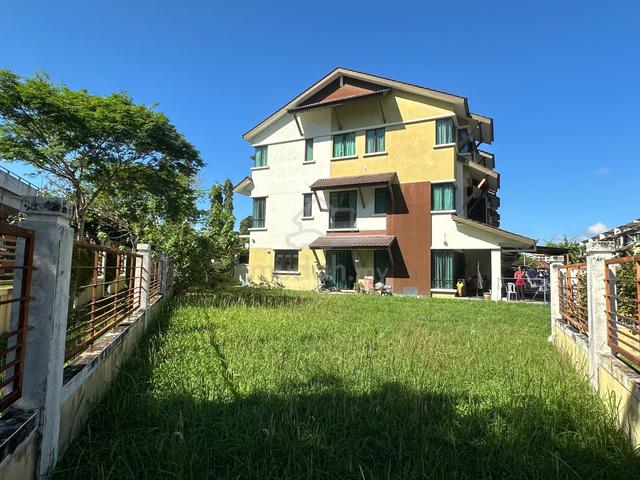 Good Deal! Best Price! Big Garden Land, Corner House, Land Size 5253. 1