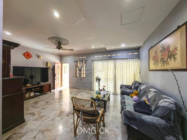 RENOVATED UNIT!! HOT SALES!! 2 Storey House Telok Panglima Garang 1